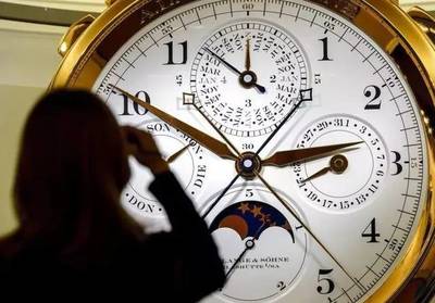 亞馬遜爆出驚天丑聞，300萬件賣不完的商品慘遭焚燒！鐘表銷售也難逃厄運